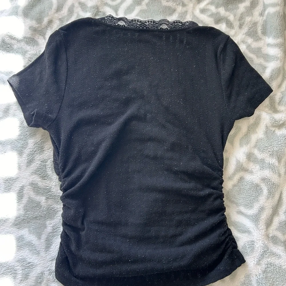 black top with lace neckline - Picture 2 of 4